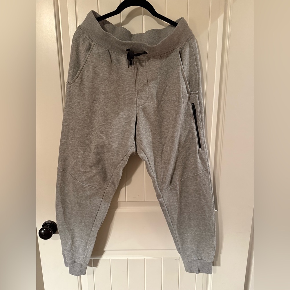Plugg Gray Sweatpants with Black Label